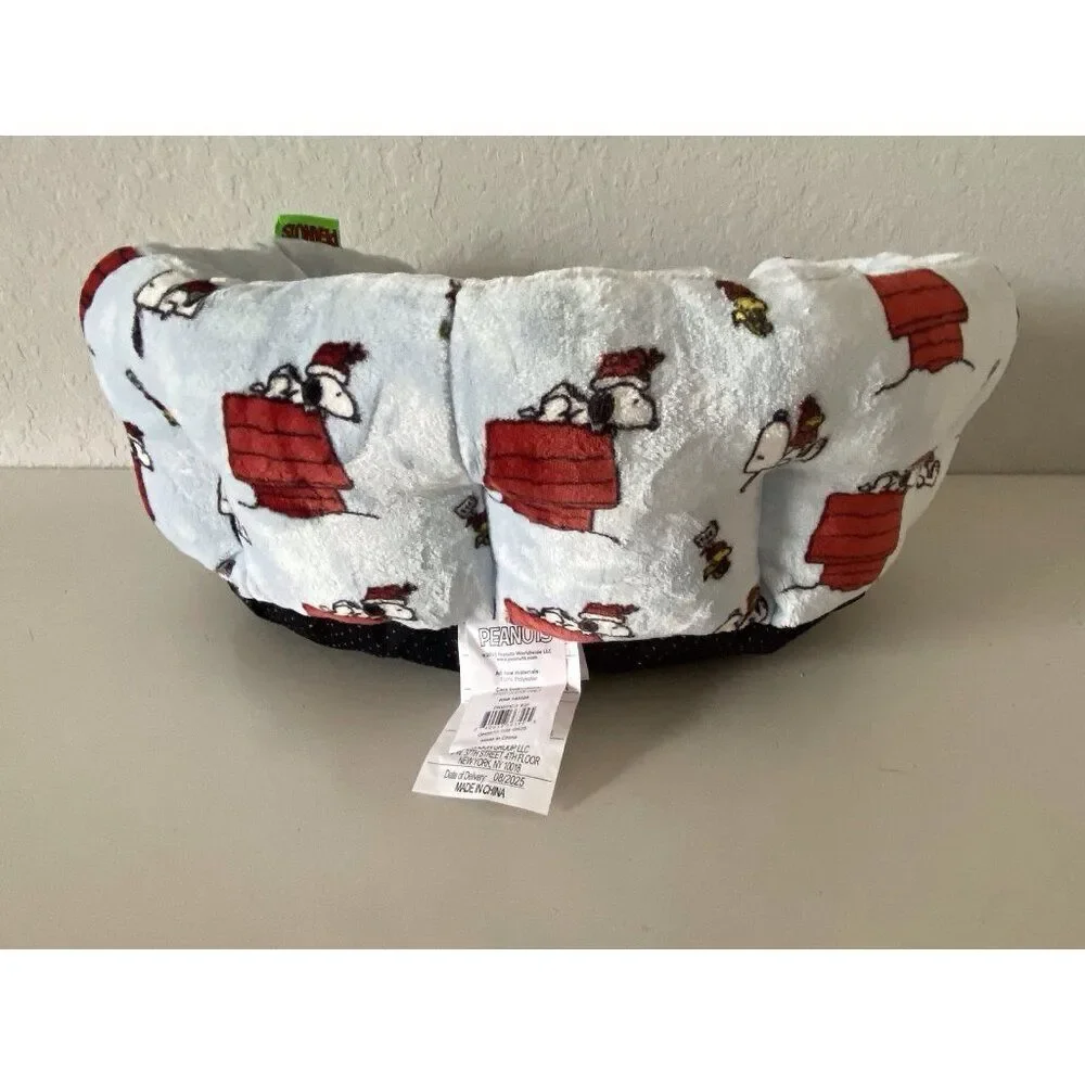 Peanuts Snoopy Small Dog Pet Cozy Cuddler Bed Christmas‎ Doghouse 19 X 15 X 7”